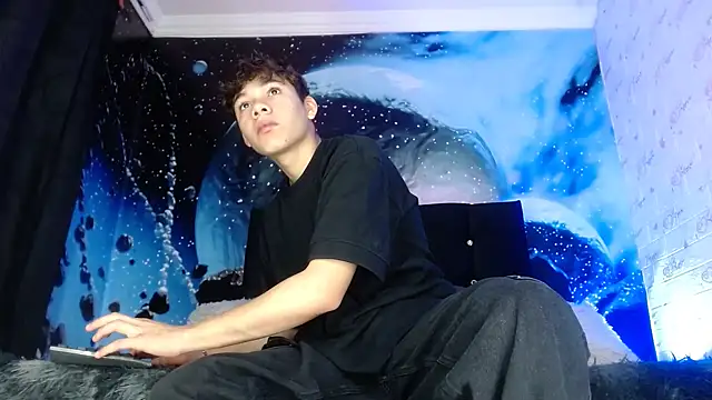 SemerHott online show from October 2025 12:04:02 PM