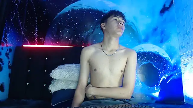 SemerHott online show from November 2025 01:45:01 PM