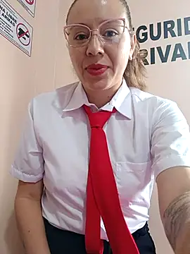 Hannah-colx online show from December 2025 04:56:01 PM