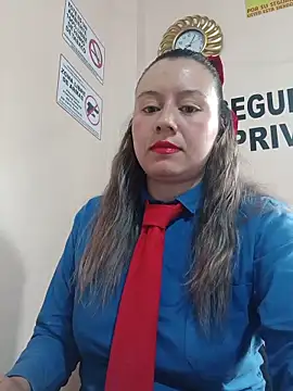 Snapshot of Hannah-colx chatting on May 2026 01:06:01 PM Hannah-colx online show from May 2026 01:06:01 PM