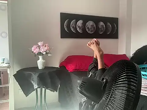 Snapshot of sexycalipso chatting on September 2025 01:46:01 PM sexycalipso online show from September 2025 01:46:01 PM