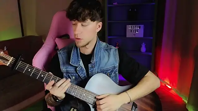 mark caron online show from October 2025 08:29:02 PM