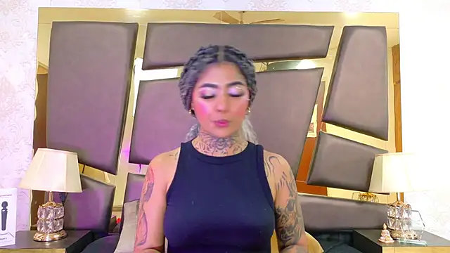 EmilieLake online show from February 2026 08:23:02 PM