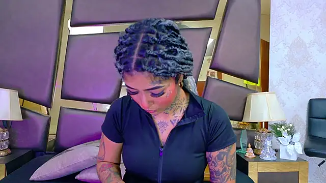 EmilieLake online show from February 2026 08:16:01 PM