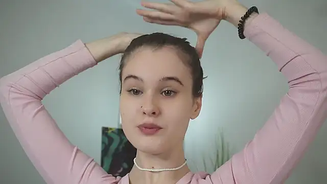 Iris pure online show from October 2025 06:31:02 PM