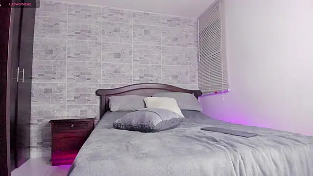 Snapshot of DavisFirb chatting on October 2025 02:25:02 AM DavisFirb online show from October 2025 02:25:02 AM