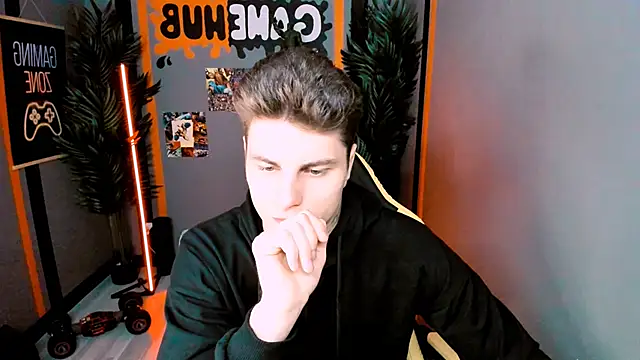 Snapshot of JackWolw chatting on October 2025 12:12:02 PM JackWolw online show from October 2025 12:12:02 PM