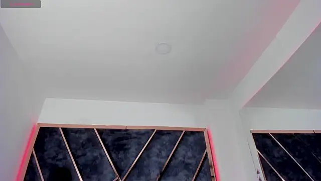 Snapshot of SusanaHenao chatting on October 2025 07:21:01 PM SusanaHenao online show from October 2025 07:21:01 PM