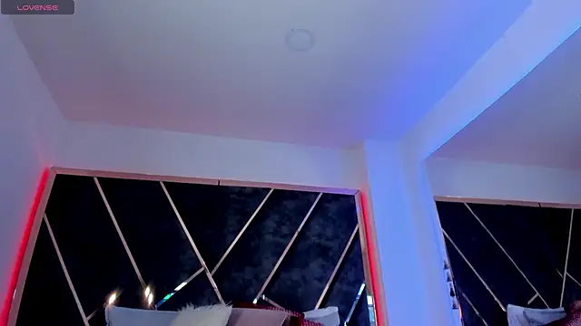 Snapshot of SusanaHenao chatting on October 2025 05:59:02 PM SusanaHenao online show from October 2025 05:59:02 PM