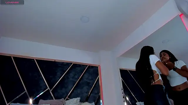 Snapshot of SusanaHenao chatting on November 2025 07:07:02 PM SusanaHenao online show from November 2025 07:07:02 PM