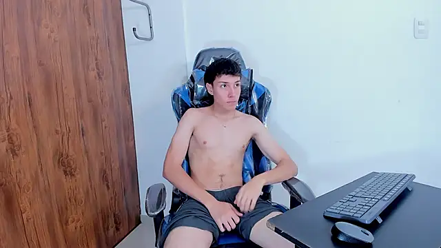 LittleDanny  online show from September 2025 02:05:02 PM