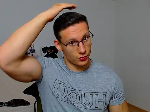 ZeinMiracles online show from September 2025 06:44:01 PM