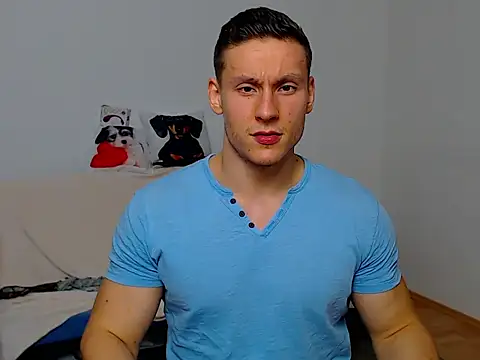 ZeinMiracles online show from September 2025 06:22:01 PM