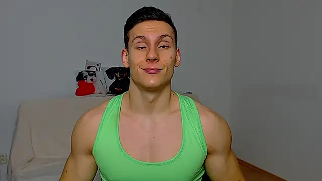 ZeinMiracles online show from November 2025 07:15:01 PM