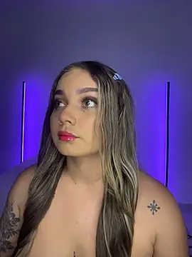 AnnyLopezzz  online show from October 2025 01:39:02 AM