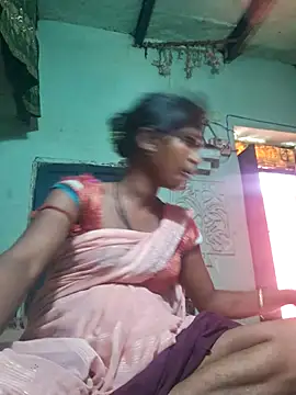 Snapshot of parmila203 chatting on April 2026 05:35:01 AM parmila203 online show from April 2026 05:35:01 AM