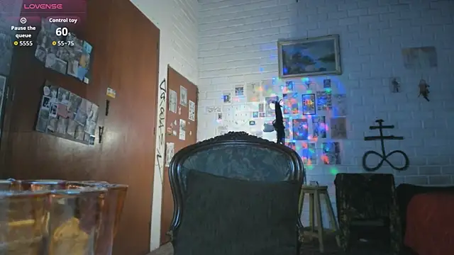 Snapshot of DiosaSexSymbol chatting on September 2025 04:34:02 AM DiosaSexSymbol online show from September 2025 04:34:02 AM