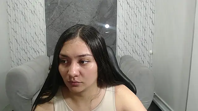 Ivony18 b online show from November 2025 12:36:02 PM