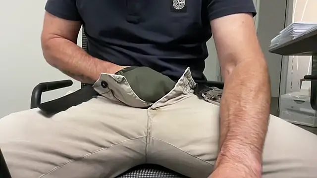 harrys74 online show from September 2025 05:24:01 PM