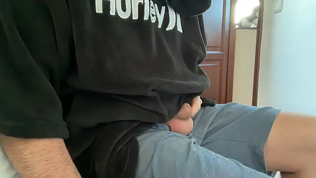 harrys74 online show from December 2025 10:34:02 AM