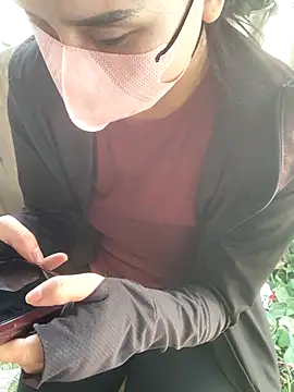 Tieuvi 18 online show from October 2025 02:12:02 AM