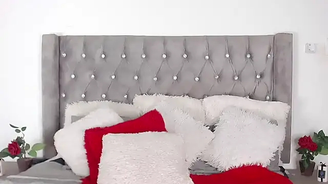 Snapshot of indianchic89 chatting on February 2025 07:13:01 PM indianchic89 online show from February 2025 07:13:01 PM