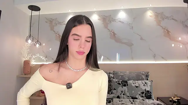 SolAvelar online show from May 2026 11:14:02 PM