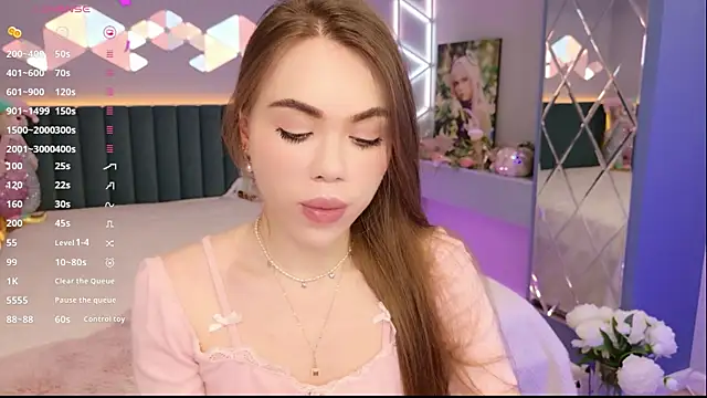 MimiFors online show from April 2026 06:43:01 PM