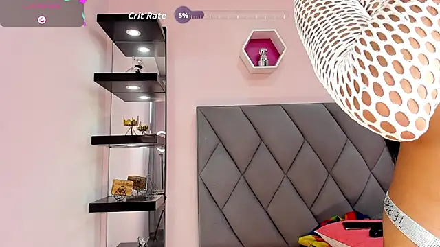 Amira Ember online show from November 2025 09:46:01 PM