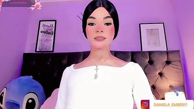 Amira Ember online show from July 2026 09:12:01 PM