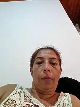 maleja23 online show from April 2026 10:33:02 PM