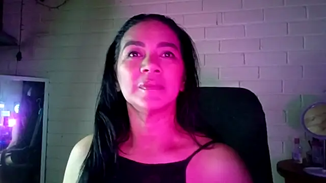 MiiaVelasquez online show from July 2026 04:52:01 AM