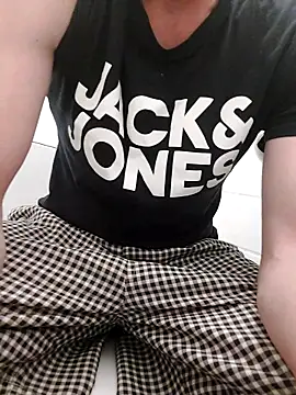 Hahahhdsj112 online show from October 2025 09:35:01 PM