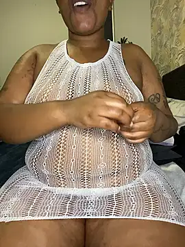 Snapshot of fatpussydallx chatting on January 2026 06:43:02 PM fatpussydallx online show from January 2026 06:43:02 PM