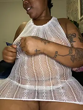 Snapshot of fatpussydallx chatting on February 2026 02:37:01 AM fatpussydallx online show from February 2026 02:37:01 AM