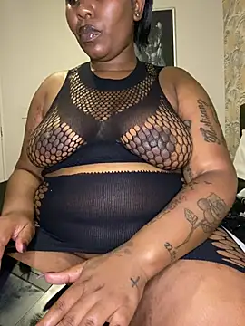 Snapshot of fatpussydallx chatting on March 2026 07:53:01 PM fatpussydallx online show from March 2026 07:53:01 PM
