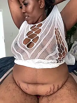 Snapshot of fatpussydallx chatting on April 2026 01:27:01 PM fatpussydallx online show from April 2026 01:27:01 PM