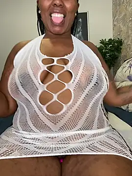 Snapshot of fatpussydallx chatting on April 2026 05:29:01 AM fatpussydallx online show from April 2026 05:29:01 AM