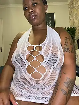 Snapshot of fatpussydallx chatting on April 2026 02:15:02 AM fatpussydallx online show from April 2026 02:15:02 AM