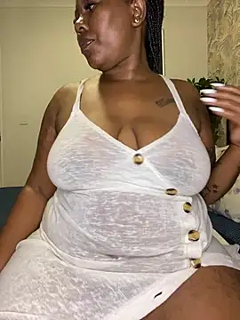 Snapshot of fatpussydallx chatting on April 2026 02:03:02 AM fatpussydallx online show from April 2026 02:03:02 AM