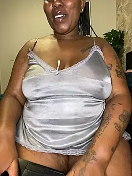 Snapshot of fatpussydallx chatting on May 2026 06:34:02 PM fatpussydallx online show from May 2026 06:34:02 PM