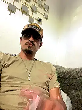 Snapshot of Arce92 chatting on October 2025 11:27:02 PM Arce92 online show from October 2025 11:27:02 PM