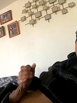 Snapshot of Arce92 chatting on October 2025 07:48:02 PM Arce92 online show from October 2025 07:48:02 PM