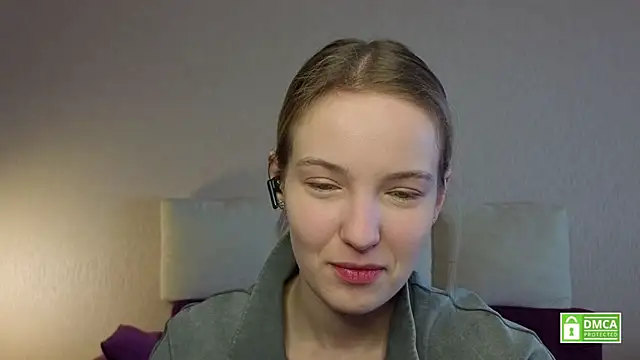 HongTomczak online show from April 2026 07:44:01 AM