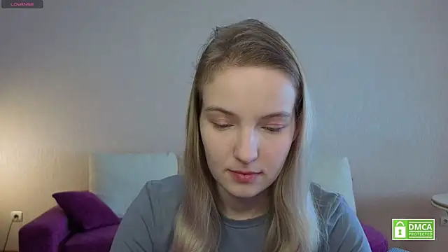 HongTomczak online show from May 2026 07:37:02 AM