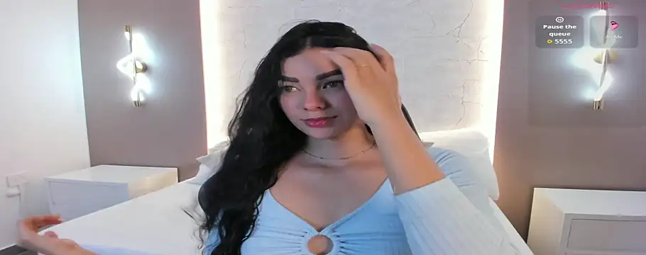 Snapshot of emily_tolson chatting on December 2025 06:46:02 PM emily tolson online show from December 2025 06:46:02 PM