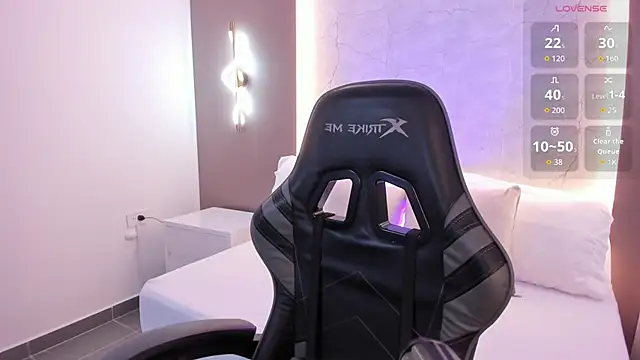 Snapshot of emily_tolson chatting on December 2025 12:12:02 PM emily tolson online show from December 2025 12:12:02 PM