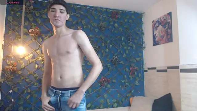 Snapshot of whitebull2606 chatting on September 2025 12:27:02 PM whitebull2606 online show from September 2025 12:27:02 PM