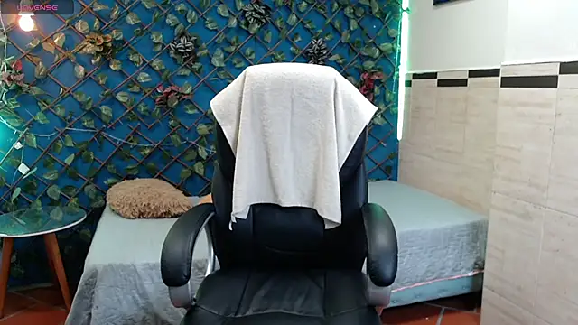 Snapshot of whitebull2606 chatting on October 2025 12:26:02 PM whitebull2606 online show from October 2025 12:26:02 PM