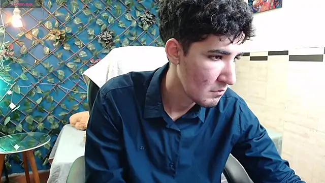 Snapshot of whitebull2606 chatting on October 2025 12:48:02 PM whitebull2606 online show from October 2025 12:48:02 PM